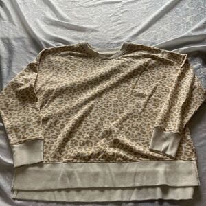 Time and Tru Cream and Tan Sweatshirt woman’s size xxl 20 leopard print